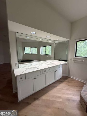 352 N Peak Drive, Alpharetta, GA 30022