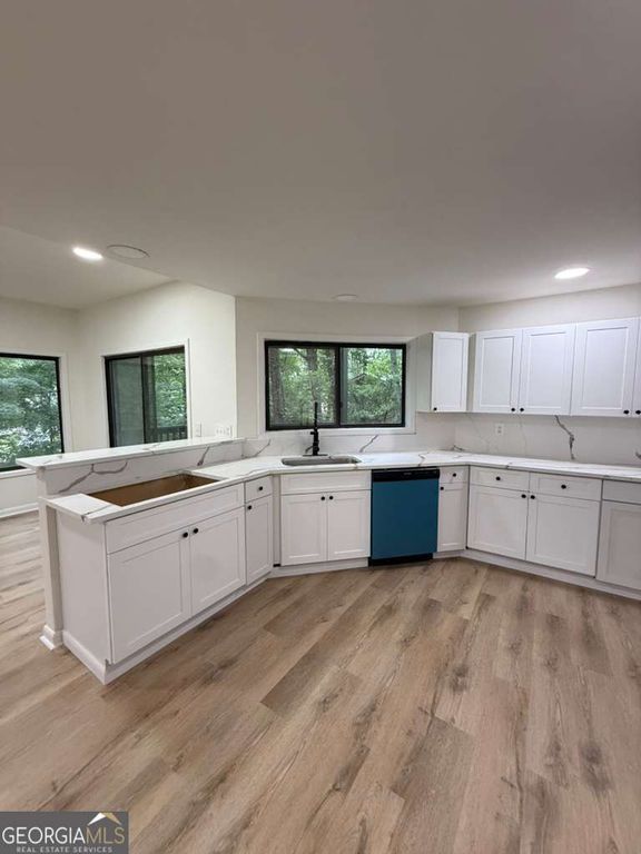 352 N Peak Drive, Alpharetta, GA 30022 — photo 5