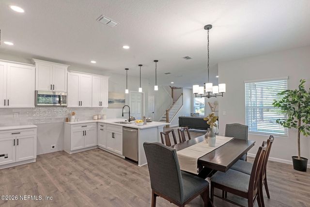 1524 NICHOLSON Road, Jacksonville, FL 32207