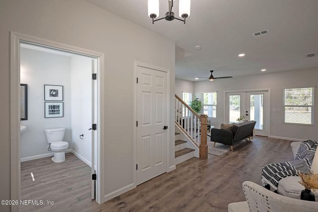 1524 NICHOLSON Road, Jacksonville, FL 32207