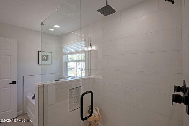1524 NICHOLSON Road, Jacksonville, FL 32207