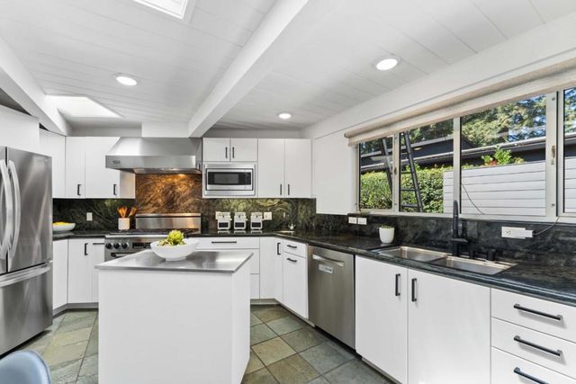 705 Evergreen Street, Menlo Park, CA 94025