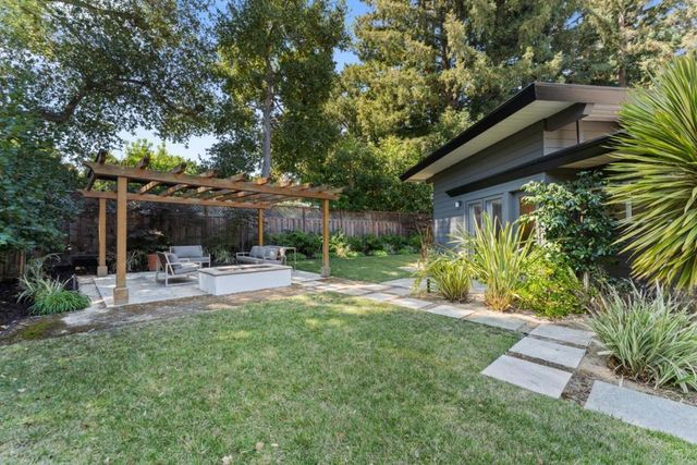 705 Evergreen Street, Menlo Park, CA 94025