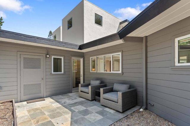 705 Evergreen Street, Menlo Park, CA 94025