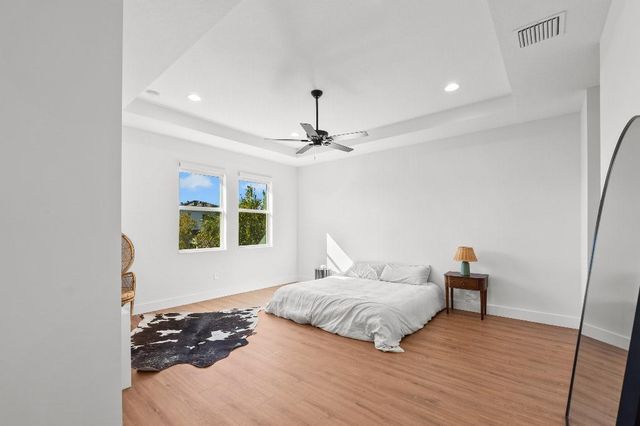 16330 Oakview Drive, Loxahatchee, FL 33470