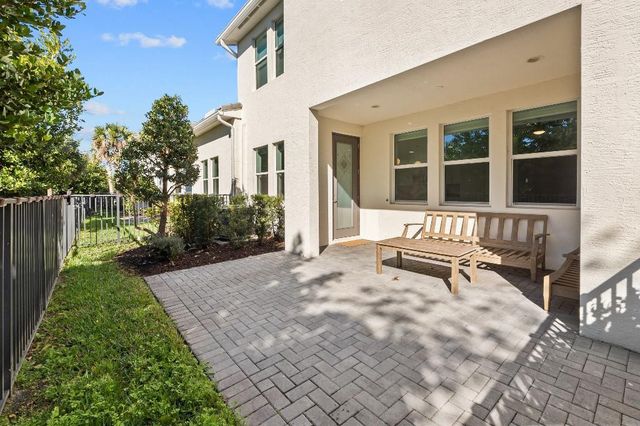 16330 Oakview Drive, Loxahatchee, FL 33470