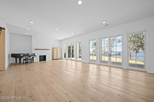 2588 STATE ROAD 13 N, St. Johns, FL 32259