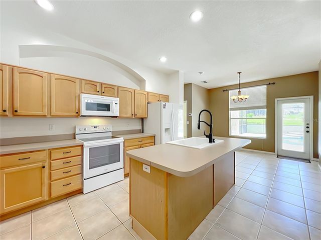 10512 VIA MILANO COURT, Clermont, FL 34711
