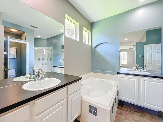 10512 VIA MILANO COURT, Clermont, FL 34711