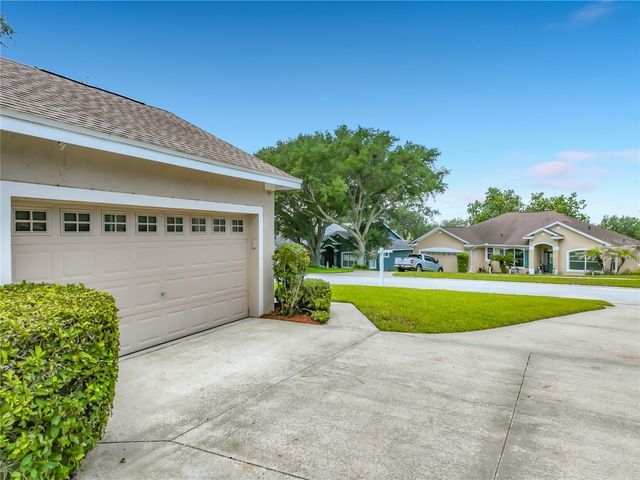 10512 VIA MILANO COURT, Clermont, FL 34711