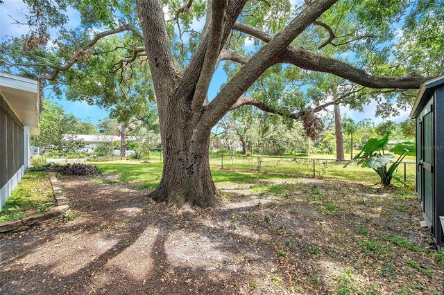 1308 W PERDIZ STREET, Tampa, FL 33612