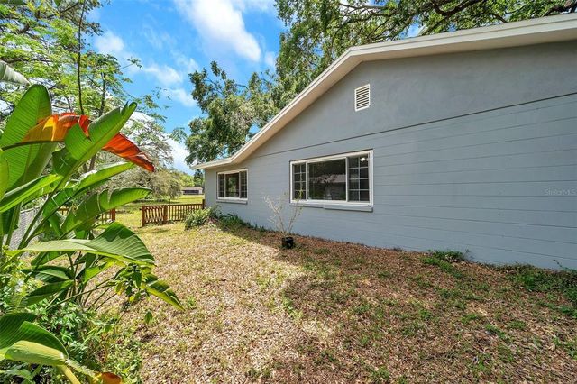 1308 W PERDIZ STREET, Tampa, FL 33612