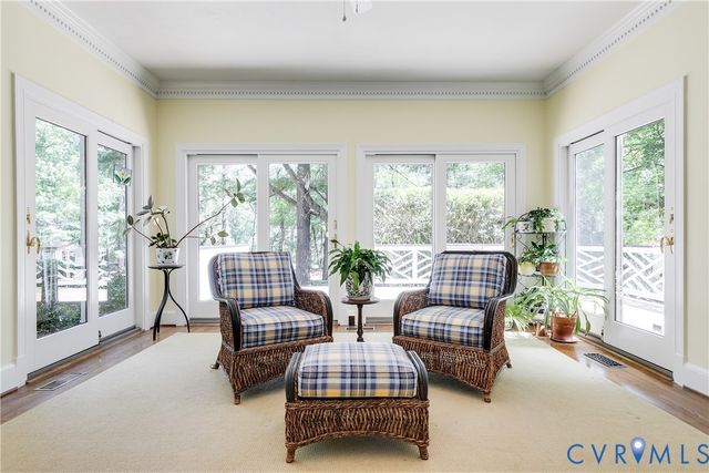 37 Runswick Dr, Henrico, VA 23238