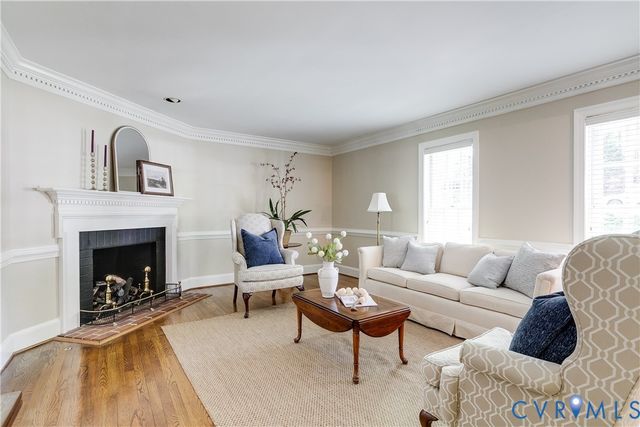 37 Runswick Dr, Henrico, VA 23238