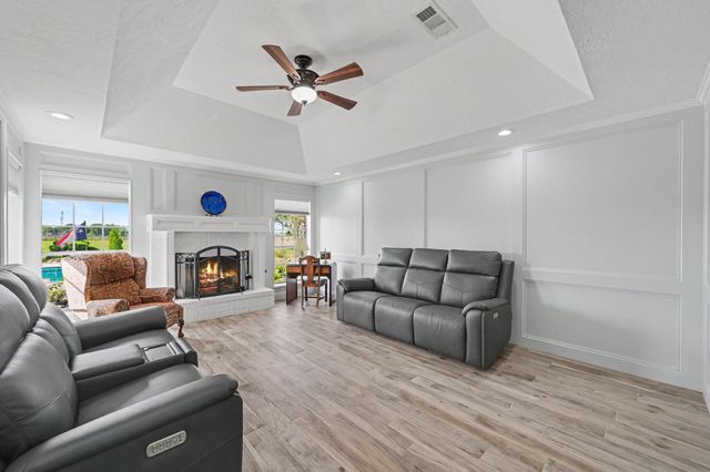2112 Krenek Road, Crosby, TX 77532