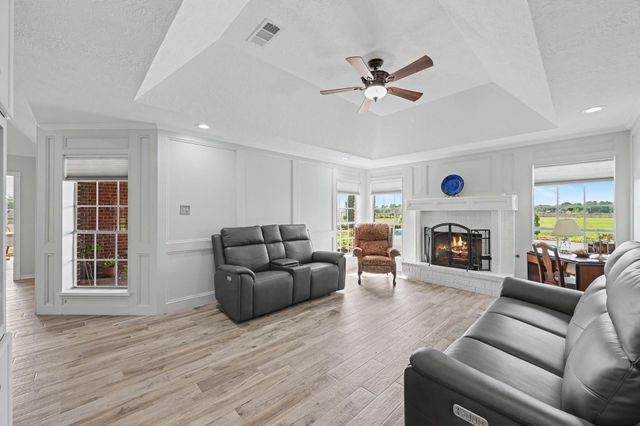 2112 Krenek Road, Crosby, TX 77532