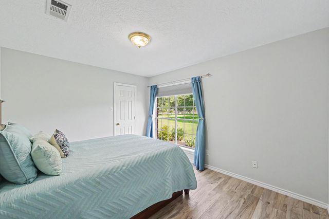 2112 Krenek Road, Crosby, TX 77532