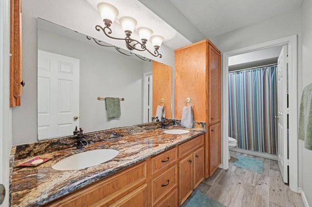 2112 Krenek Road, Crosby, TX 77532
