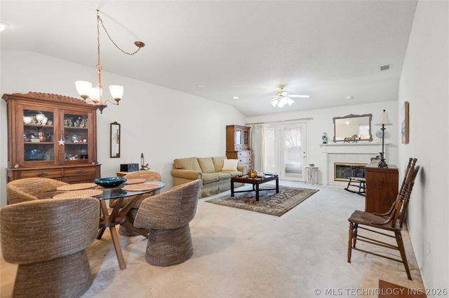 8428 S 84th East Avenue, Tulsa, OK 74133