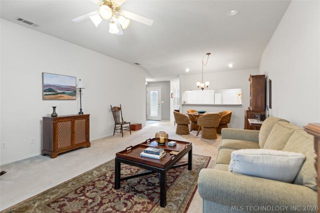 8428 S 84th East Avenue, Tulsa, OK 74133