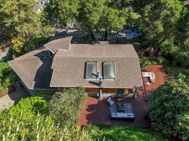17 Redwood Dr, San Rafael, CA 94901