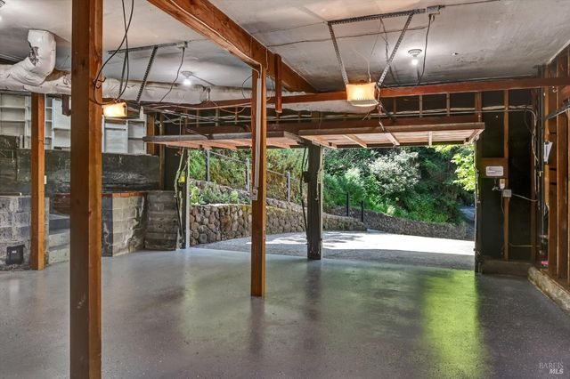 17 Redwood Dr, San Rafael, CA 94901