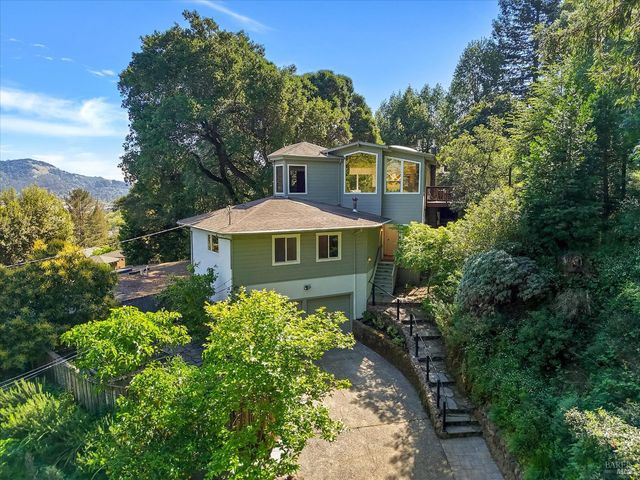 17 Redwood Dr, San Rafael, CA 94901