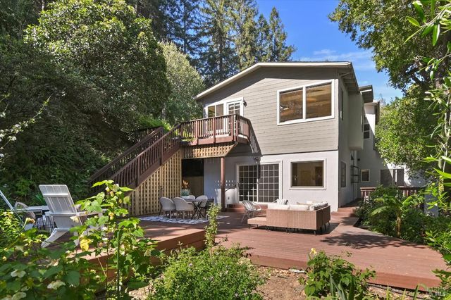 17 Redwood Dr, San Rafael, CA 94901