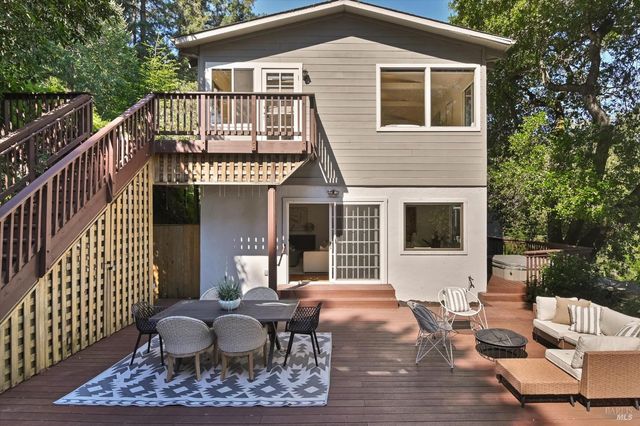 17 Redwood Dr, San Rafael, CA 94901