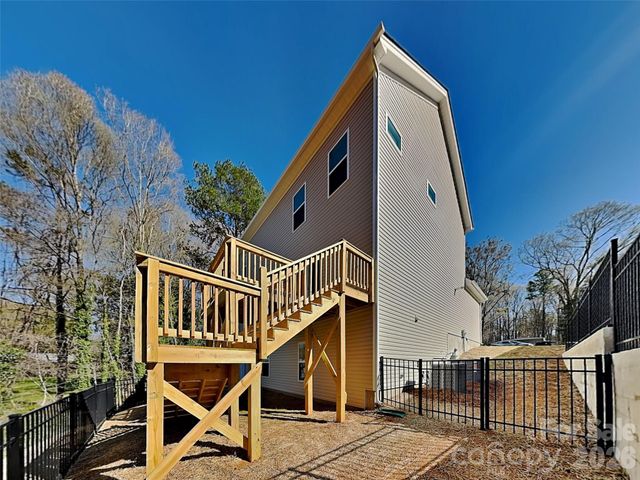481 Hager Lake Road, Mooresville, NC 28115