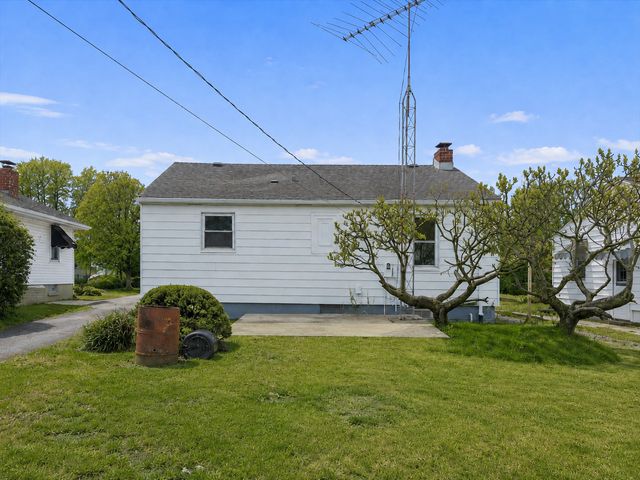 1814 Nicholson Street, Crest Hill, IL 60403