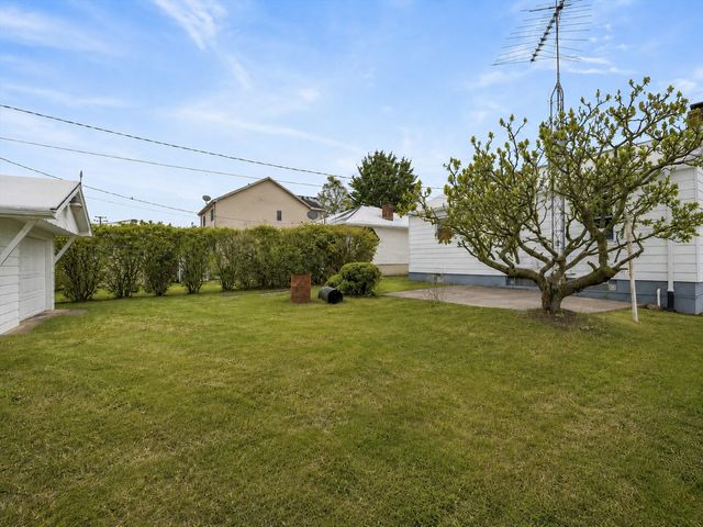 1814 Nicholson Street, Crest Hill, IL 60403