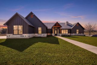 24110 Sun Ridge Road, Lindale, TX 75771