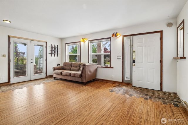 13043 40th Avenue S, Tukwila, WA 98168
