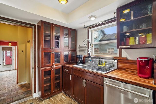 13043 40th Avenue S, Tukwila, WA 98168