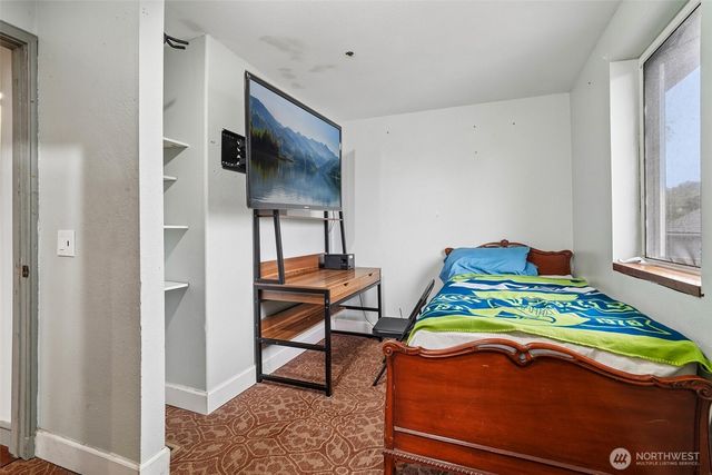 13043 40th Avenue S, Tukwila, WA 98168