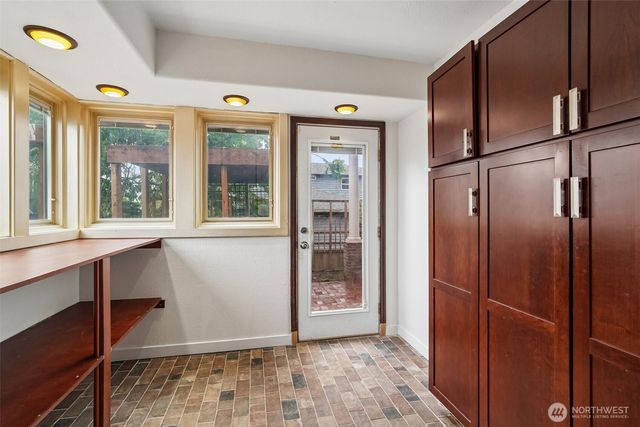 13043 40th Avenue S, Tukwila, WA 98168