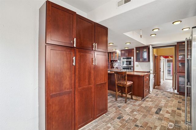 13043 40th Avenue S, Tukwila, WA 98168