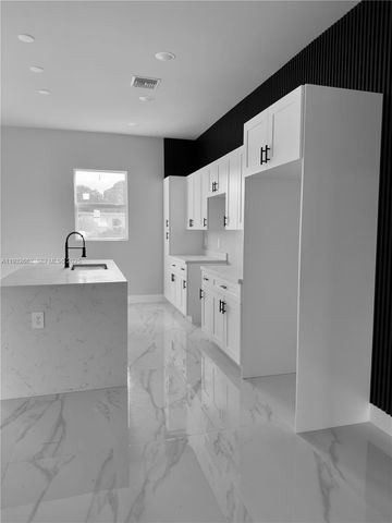 748 748 CHESTNUT ST E, Lehigh Acres, FL 33974