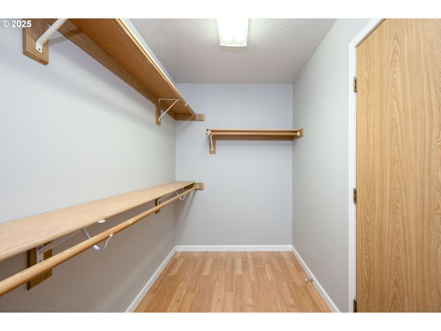 9132 Se CLINTON St, Portland, OR 97266