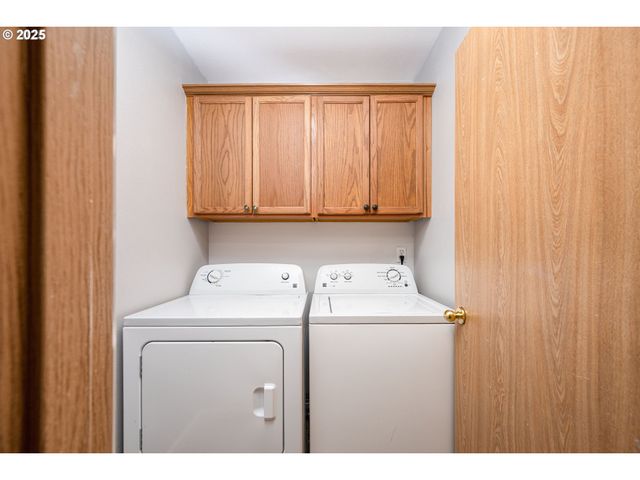 9132 Se CLINTON St, Portland, OR 97266