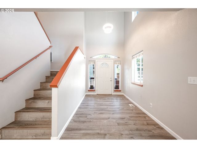 9132 Se CLINTON St, Portland, OR 97266