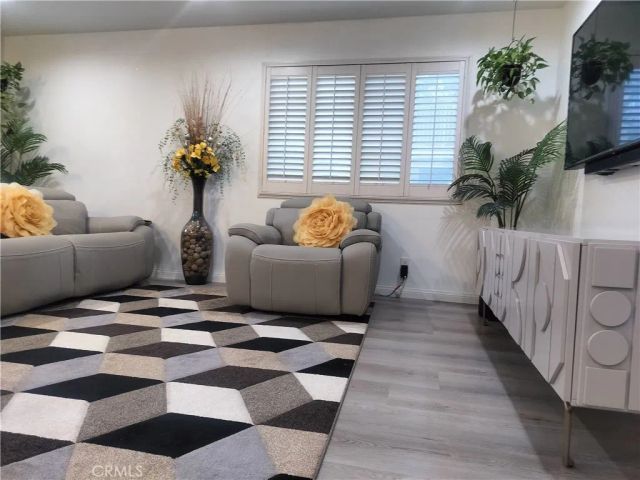 13144 Bromont, Sylmar, CA 91342