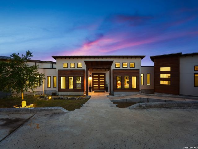 9910 CIRCLE HILL DR, San Antonio, TX 78255