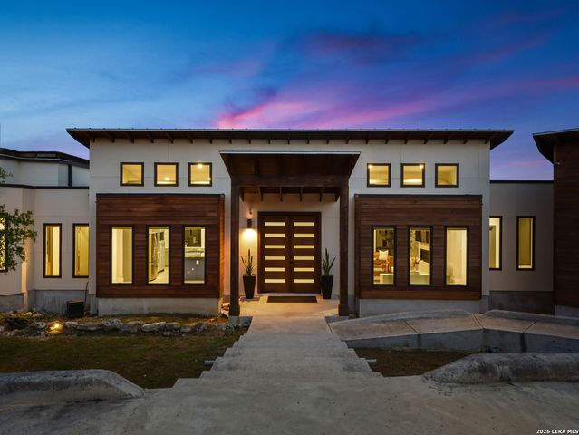 9910 CIRCLE HILL DR, San Antonio, TX 78255