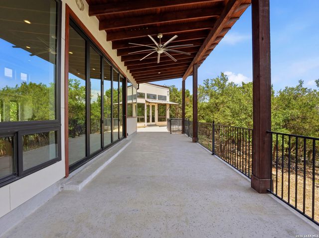 9910 CIRCLE HILL DR, San Antonio, TX 78255