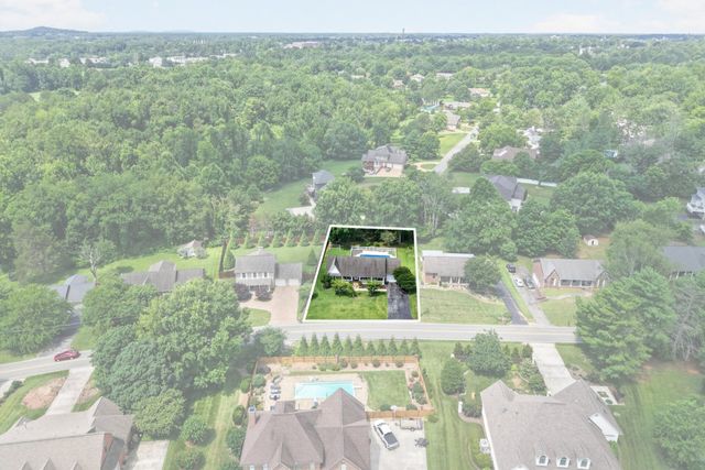 524 Fisk Rd, Cookeville, TN 38501