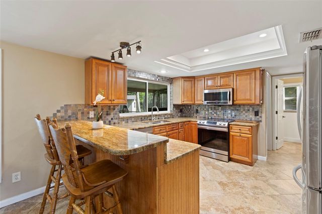 16126 COUNTRY CROSSING DRIVE, Tampa, FL 33624