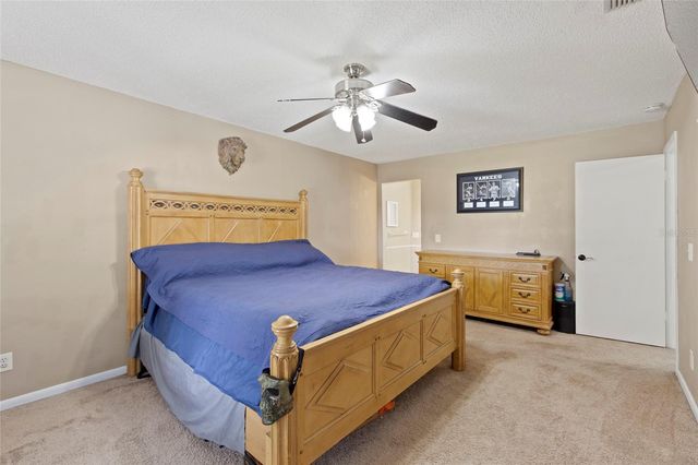 16126 COUNTRY CROSSING DRIVE, Tampa, FL 33624