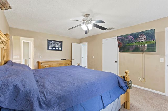 16126 COUNTRY CROSSING DRIVE, Tampa, FL 33624
